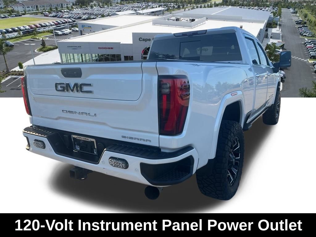 Used 2024 GMC Sierra 3500 Denali Ultimate AWD/4WD image 14