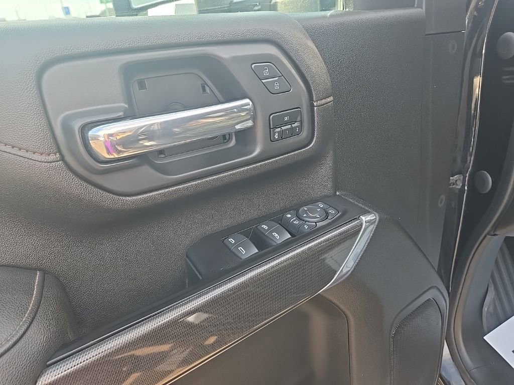 Used 2022 GMC Sierra 2500 AT4 w/ Gooseneck/5TH Wheel Package image 14