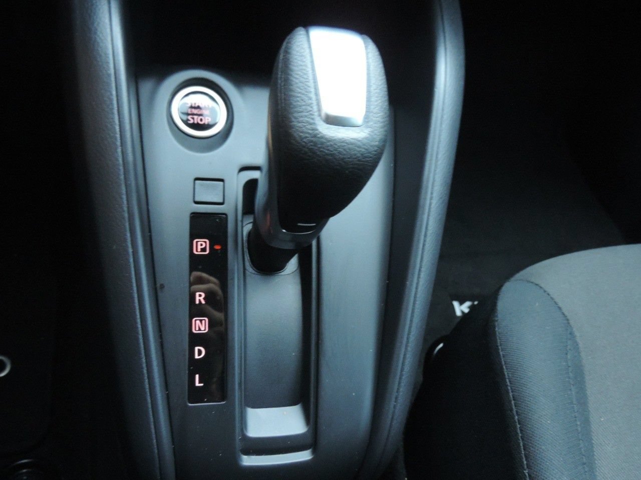 Certified 2025 Nissan Kicks Play S FWD image 23