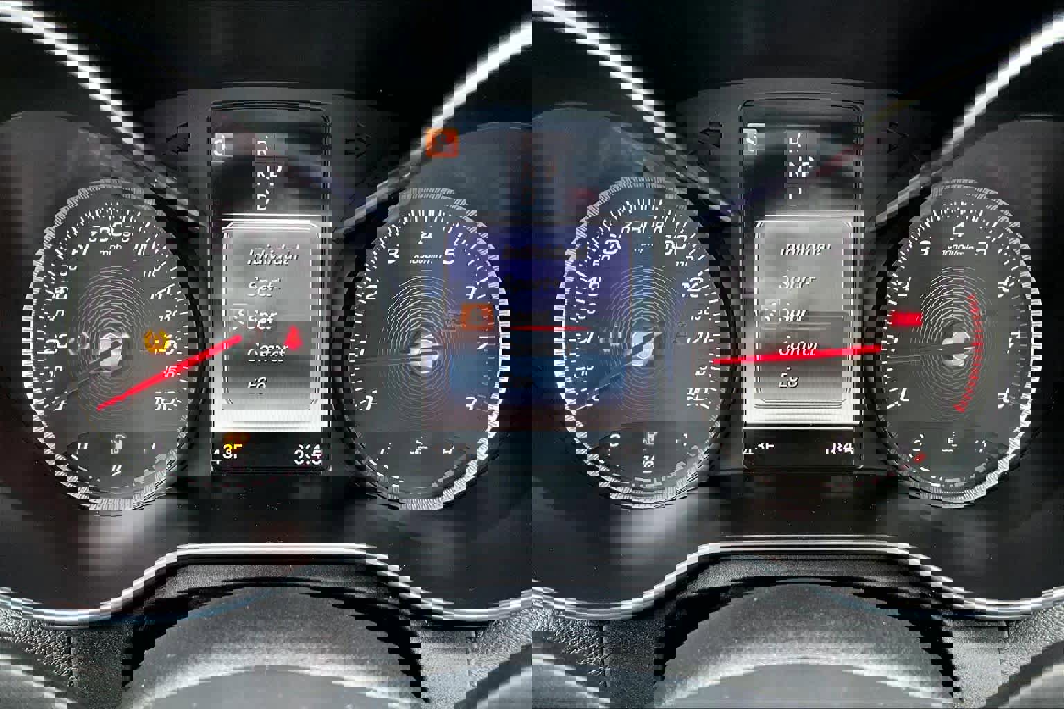 Used 2018 Mercedes-Benz C 300 4MATIC Sedan image 34