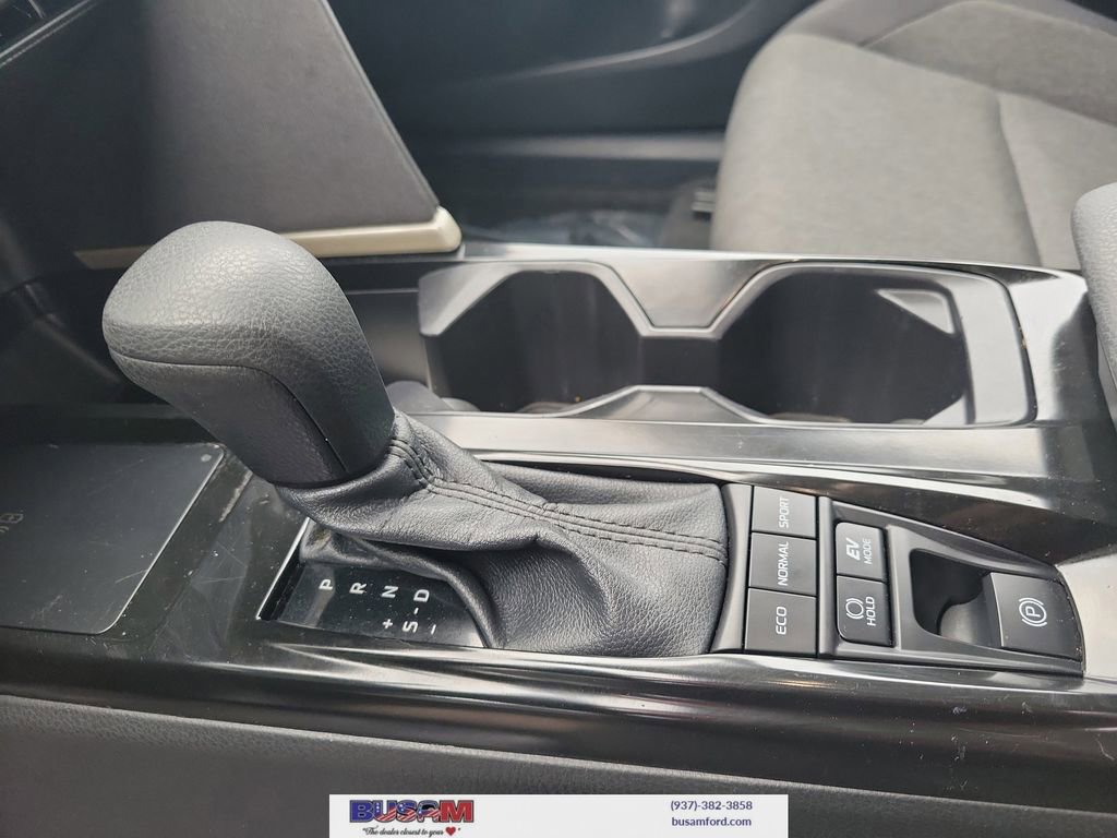 Used 2025 Toyota Camry LE FWD image 23