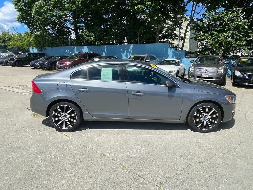 Used 2018 Volvo S60 T5 Inscription AWD/4WD image 4