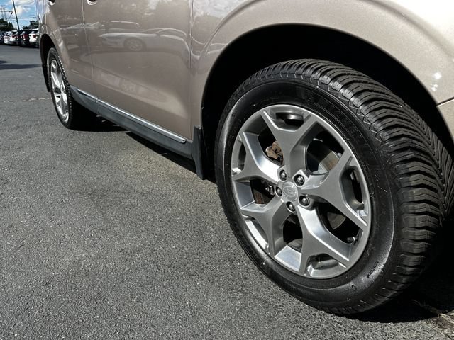 Used 2015 Subaru Forester 2.5i Touring AWD/4WD image 11