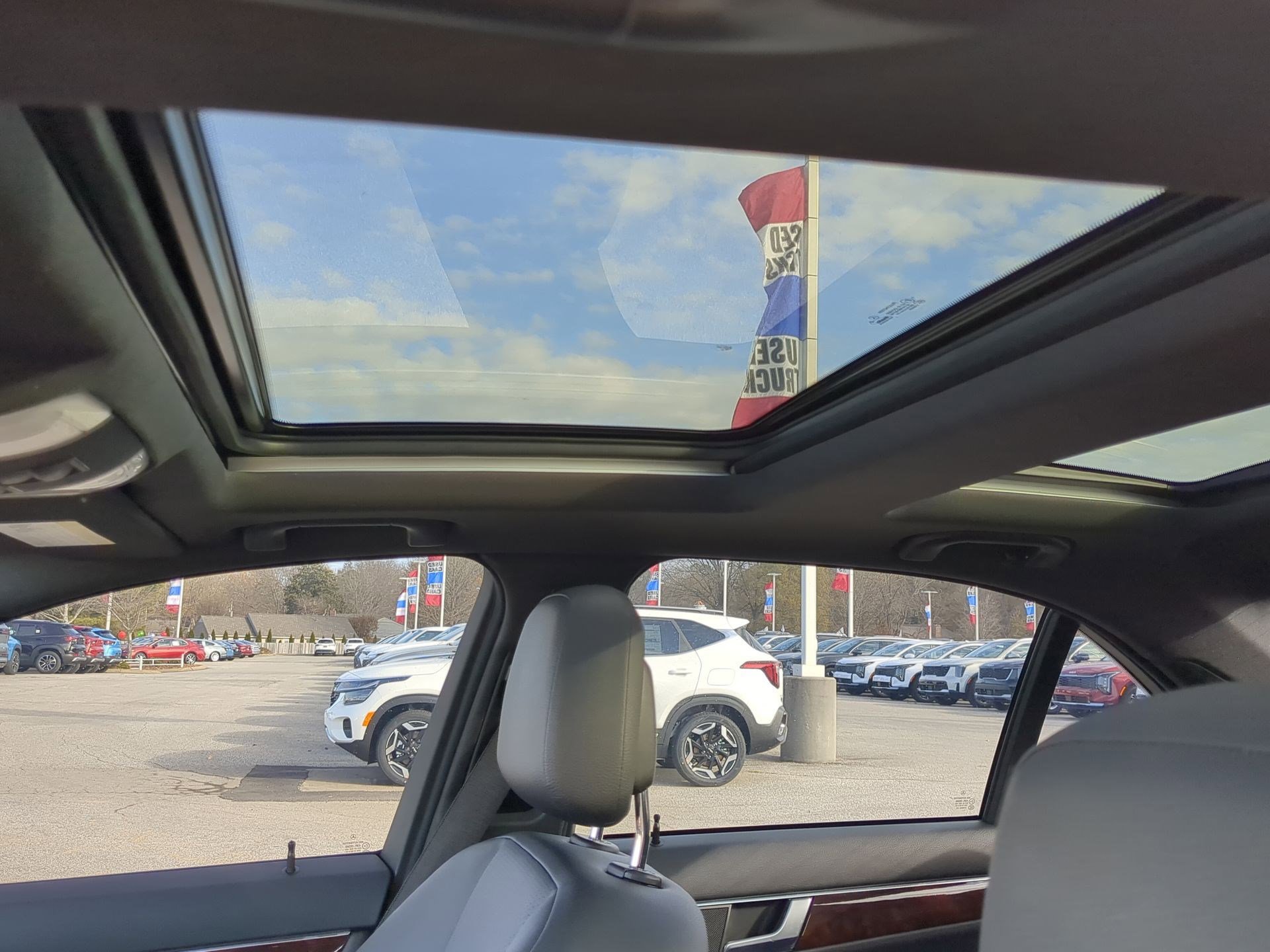 Used 2012 Mercedes-Benz C 300 Sport image 22