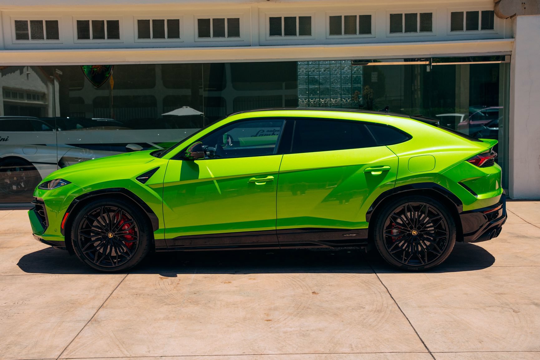 Used 2026 Lamborghini Urus S AWD/4WD image 45