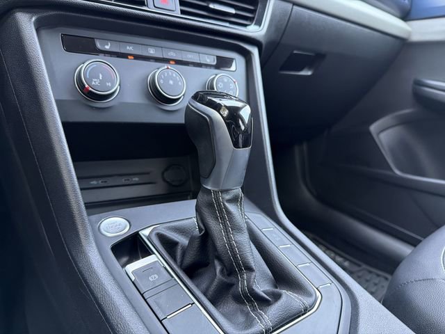 Used 2022 Volkswagen Taos SE FWD image 20