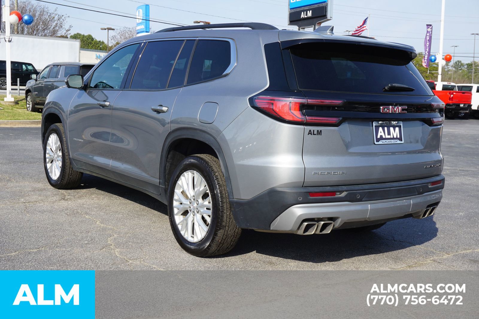 Used 2024 GMC Acadia Elevation w/ Luxury Package image 8