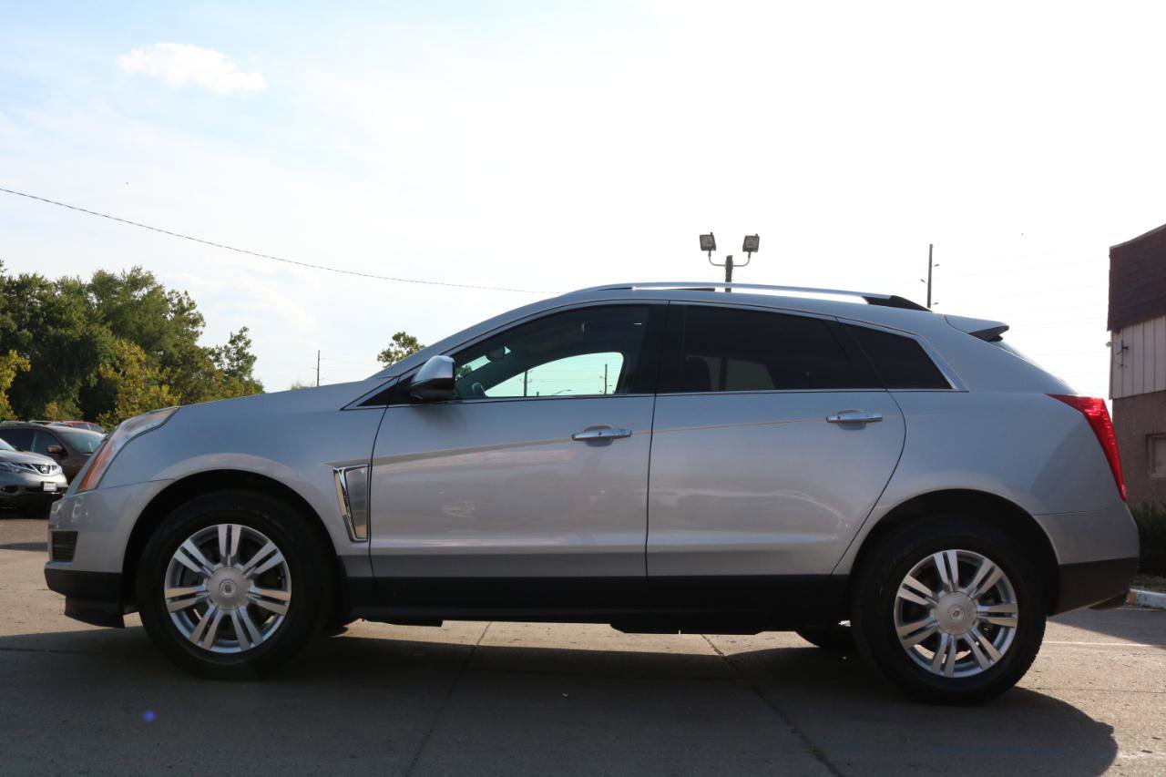 Used 2015 Cadillac SRX Luxury w/ Driver Awareness Package image 16