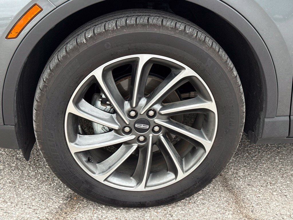 Used 2024 Lincoln Corsair AWD w/ Equipment Group 101A image 4