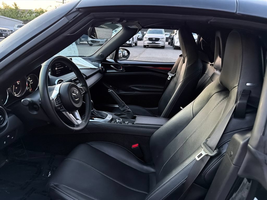 Certified 2025 MAZDA MX-5 Miata RF Grand Touring RWD image 16