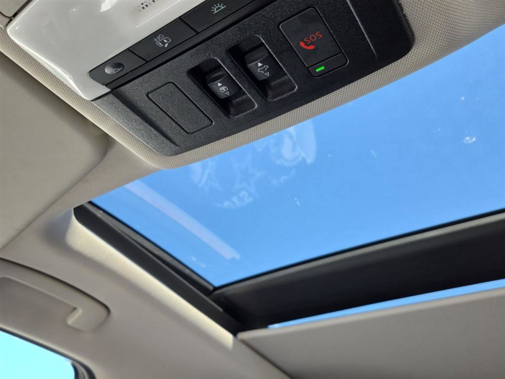 Certified 2021 Nissan Rogue SV w/ Premium Package FWD image 26
