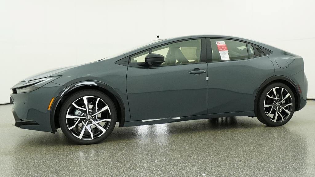 New 2026 Toyota Prius Plug-In Hybrid FWD image 41