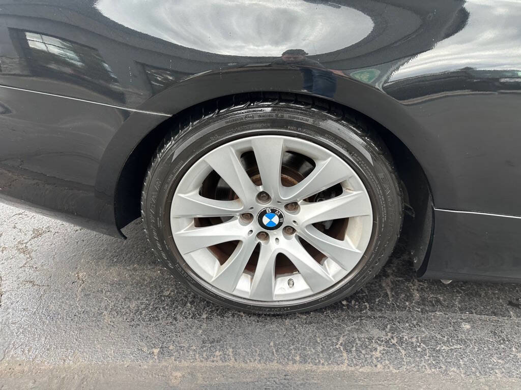 Used 2012 BMW 328i Convertible image 9