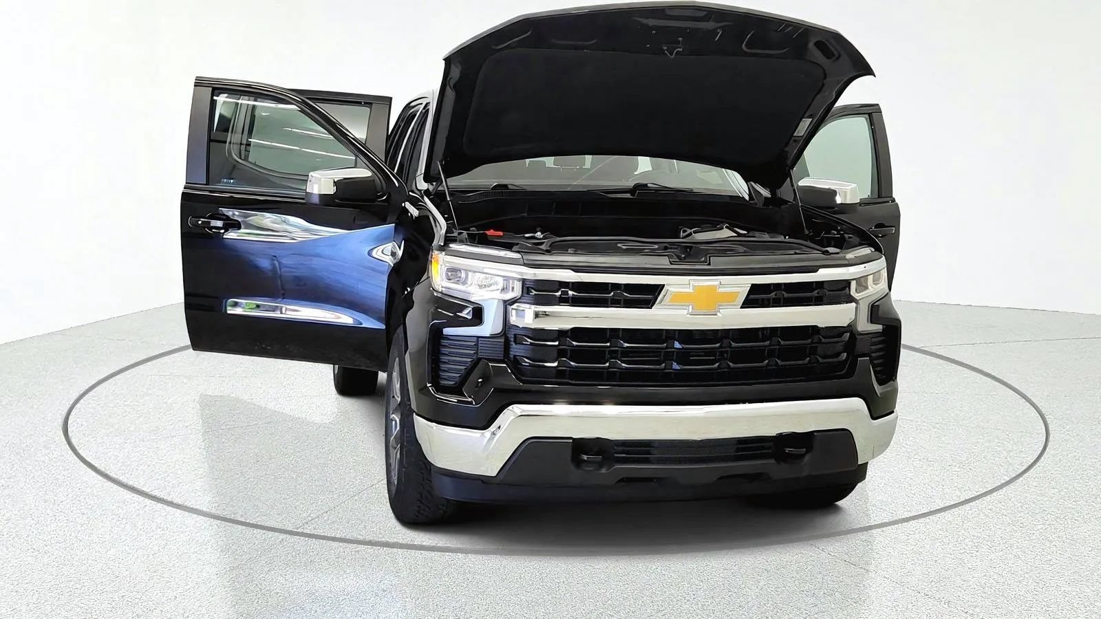 Used 2024 Chevrolet Silverado 1500 LT AWD/4WD image 12