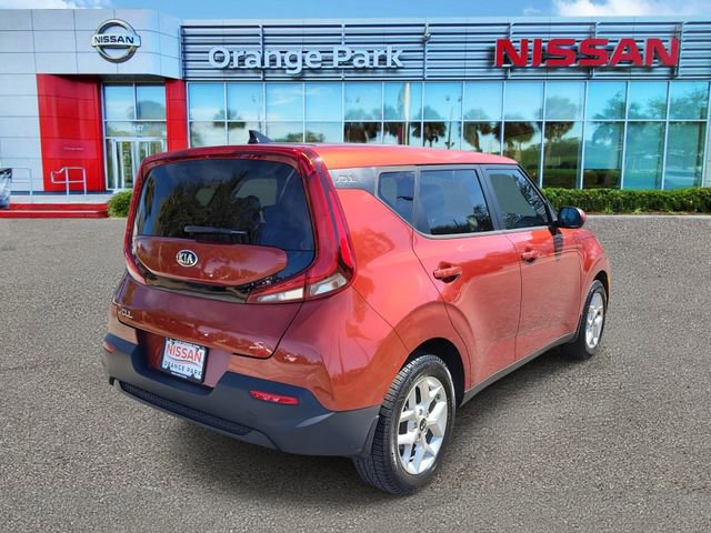 Used 2021 Kia Soul S image 2