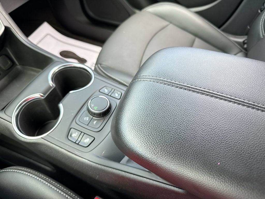 Used 2023 GMC Terrain SLT w/ Elevation Edition FWD image 21