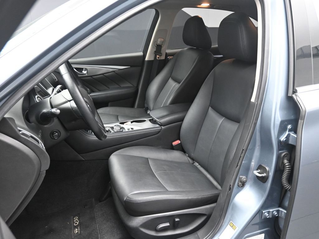 Used 2017 INFINITI Q50 3.0t Premium w/ 3.0T Premium Plus Package image 16