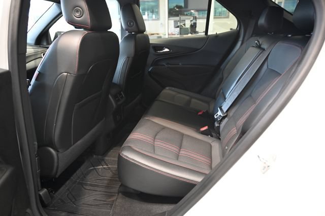 Used 2024 Chevrolet Equinox RS AWD/4WD image 11