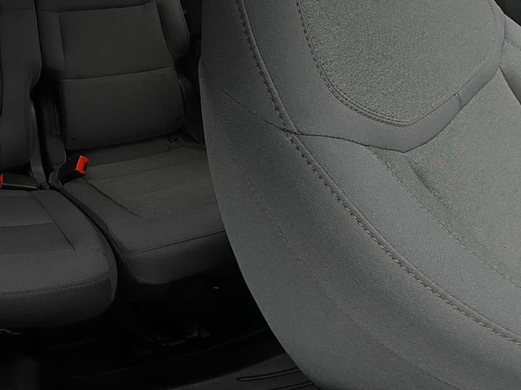 Used 2025 Ford Explorer Active RWD image 23