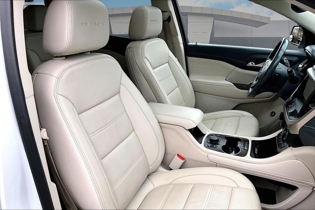 Used 2022 GMC Acadia Denali image 7