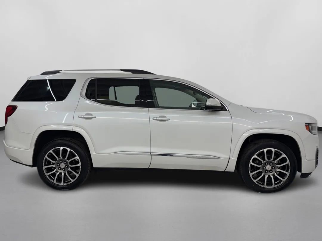 Used 2020 GMC Acadia Denali w/ Denali Ultimate Package image 11