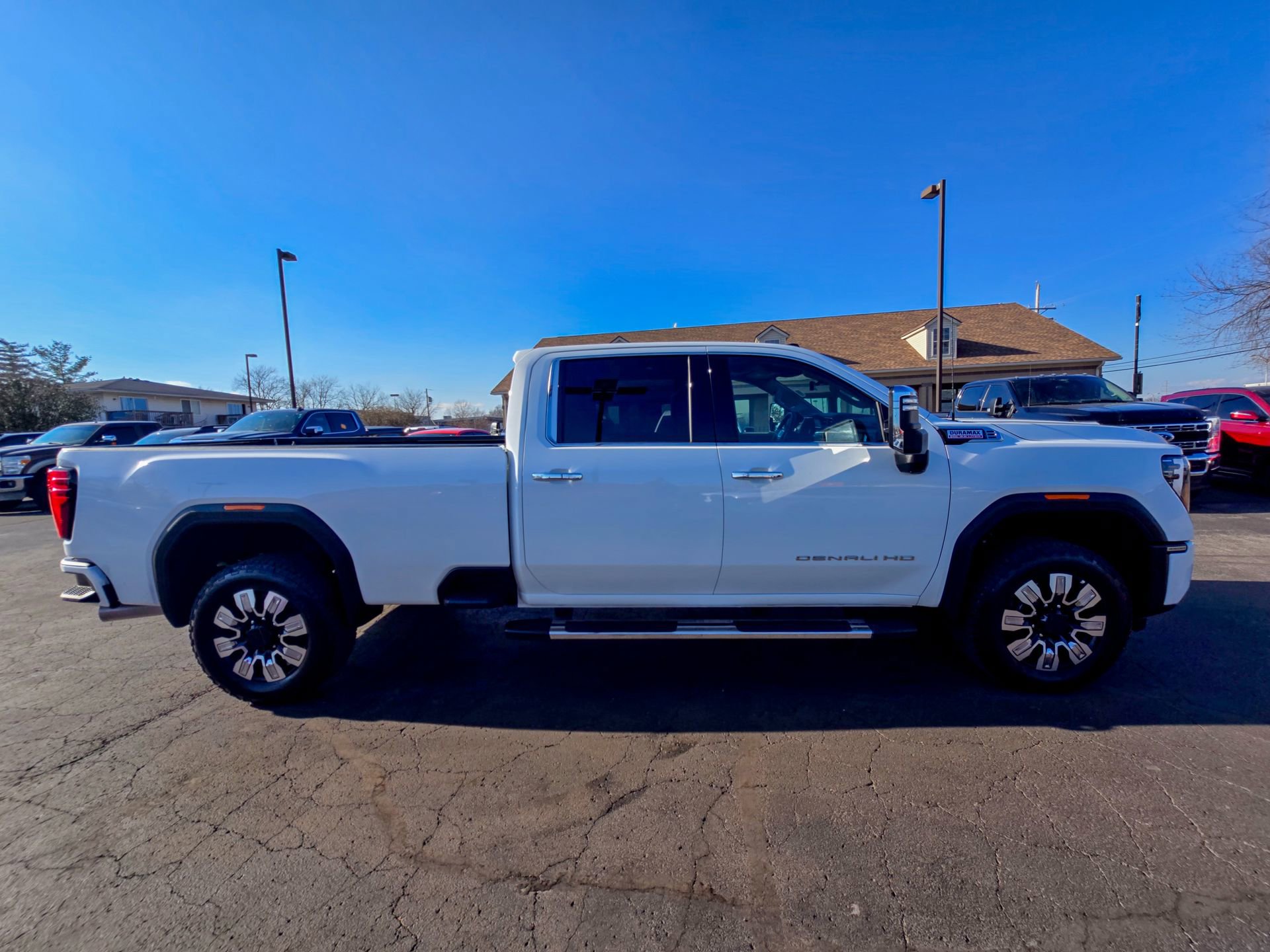 Used 2025 GMC Sierra 3500 Denali w/ Denali Reserve Package AWD/4WD image 23