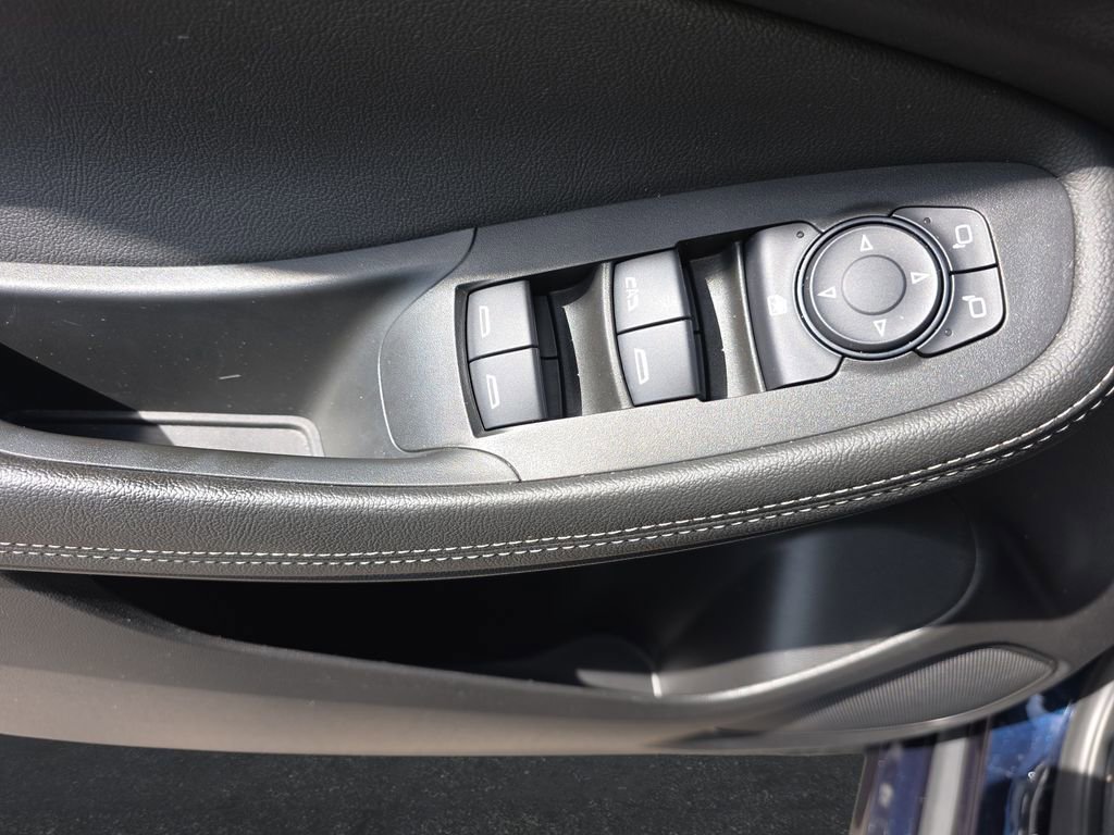 Used 2020 Buick Encore GX Select w/ Sport Touring Package image 37