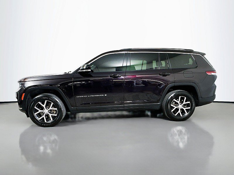 Used 2023 Jeep Grand Cherokee L Limited AWD/4WD image 4