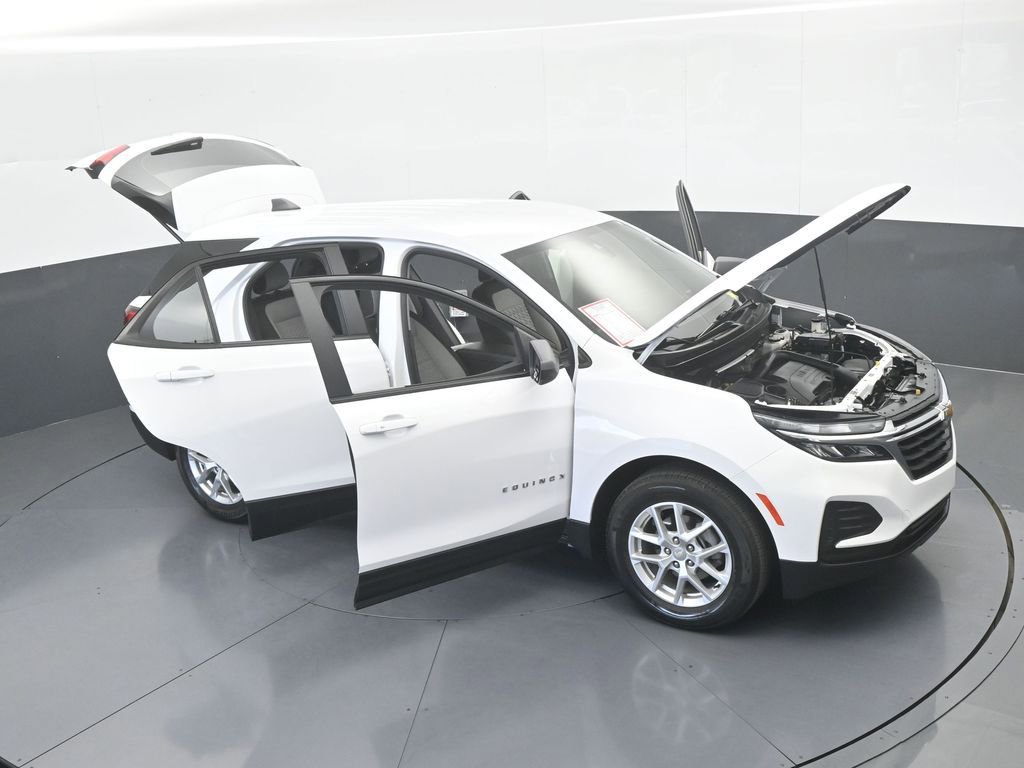 Used 2023 Chevrolet Equinox LS image 70