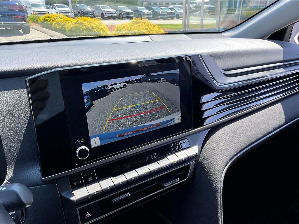 Used 2025 Toyota Camry LE w/ Convenience Package AWD/4WD image 19