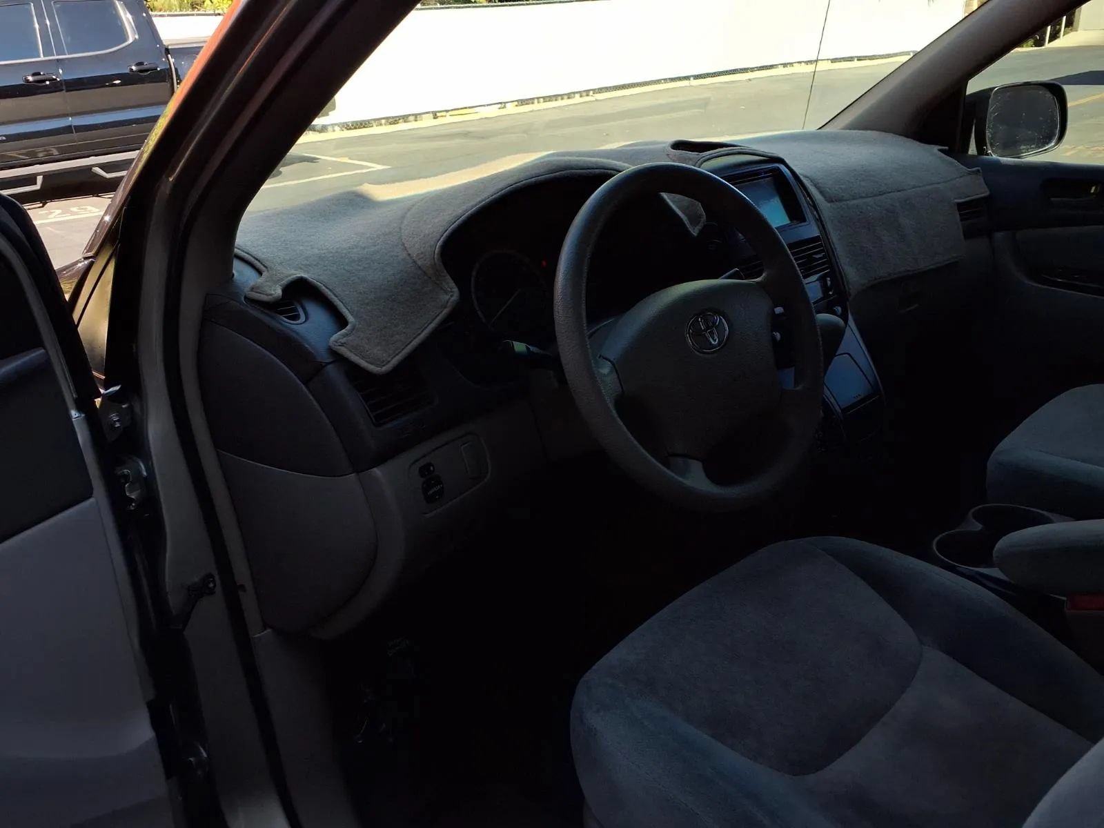 Used 2005 Toyota Sienna CE FWD image 13