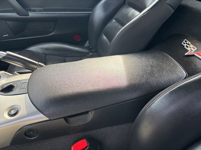 Used 2005 Chevrolet Corvette Coupe w/ Preferred Equipment Group image 46