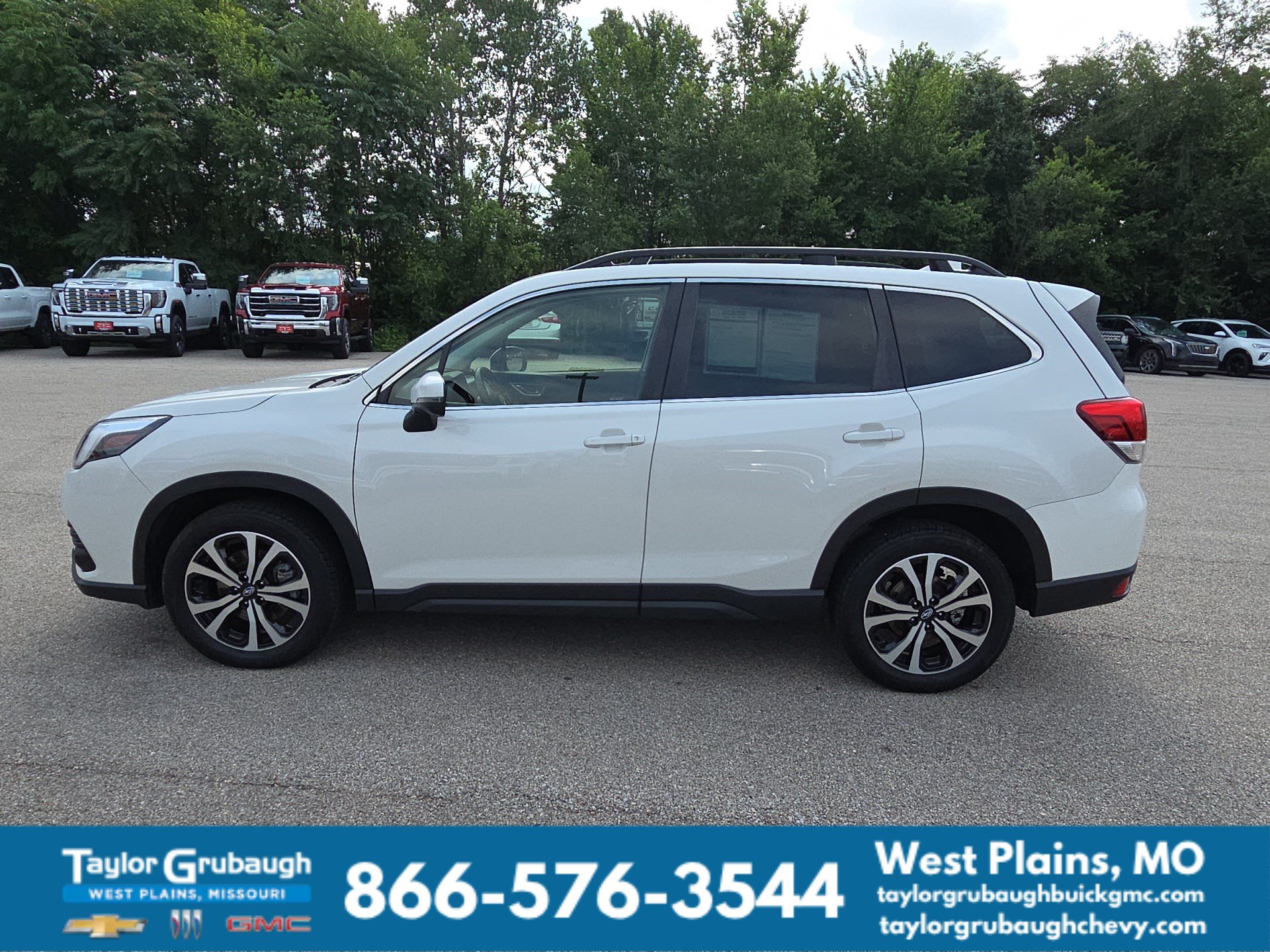 Used 2023 Subaru Forester Limited AWD/4WD image 5