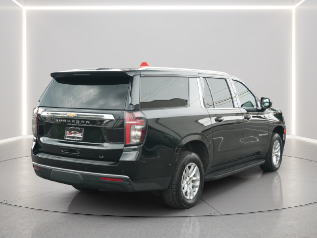 Used 2024 Chevrolet Suburban LT AWD/4WD image 5