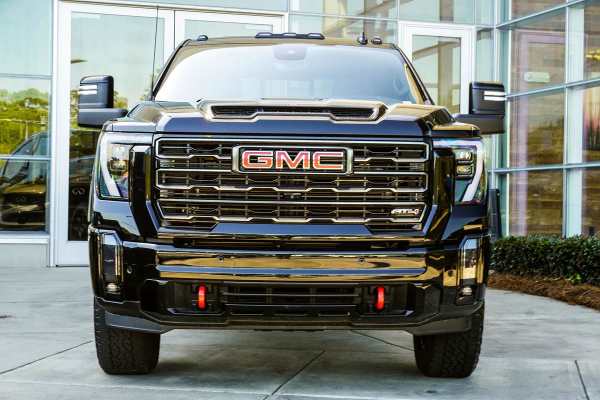Used 2024 GMC Sierra 2500 AT4 w/ AT4 Premium Plus Package image 7
