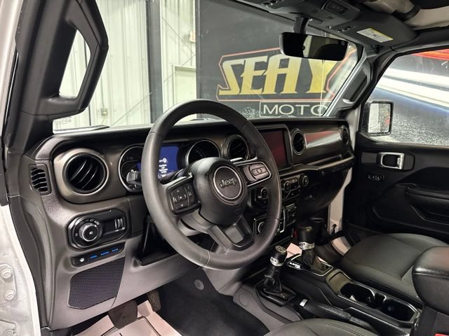 Used 2023 Jeep Wrangler Unlimited w/ 8.4" Radio Group AWD/4WD image 6