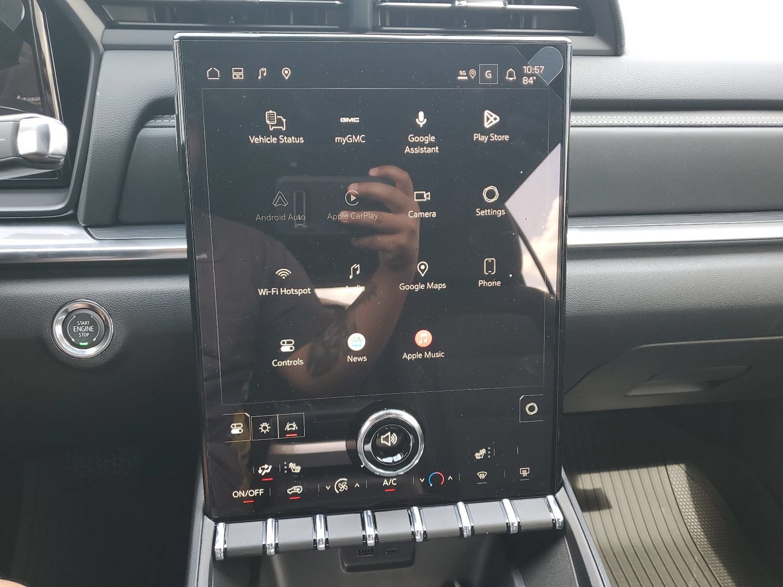 New 2027 GMC Terrain Elevation w/ LPO, Floor Liner Package FWD image 22