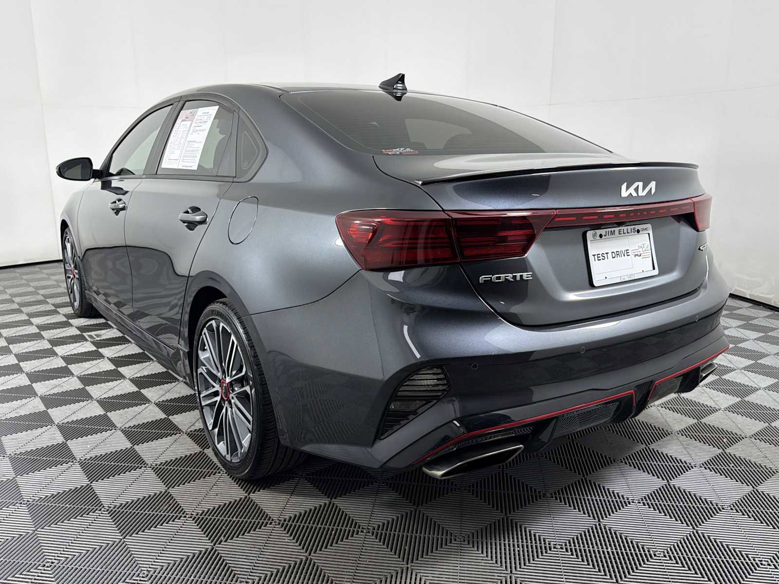 Used 2023 Kia Forte GT w/ GT2 Package image 5
