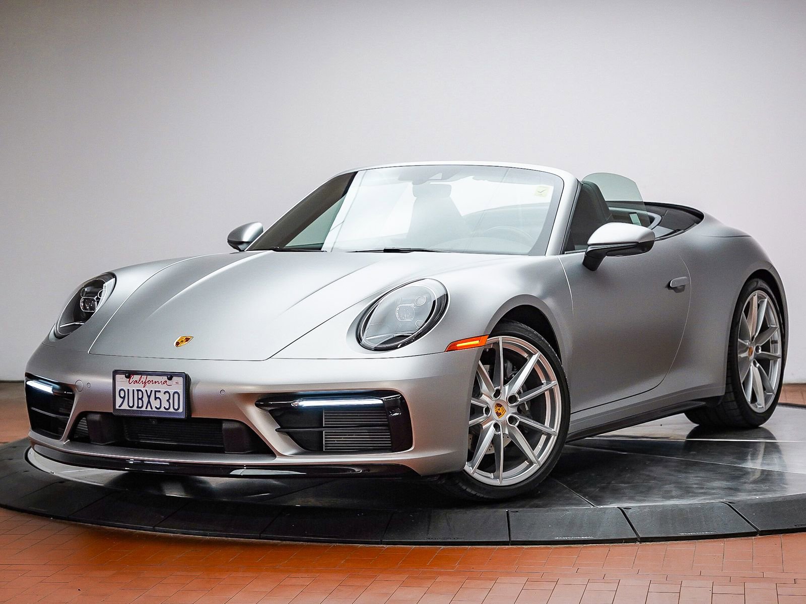 Certified 2022 Porsche 911 Carrera RWD image 1