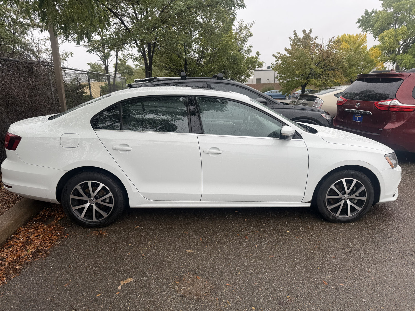 Used 2017 Volkswagen Jetta SE FWD image 7