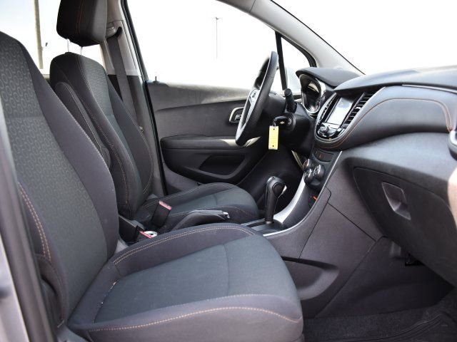 Used 2020 Chevrolet Trax LS w/ Tint and Cruise Package image 24