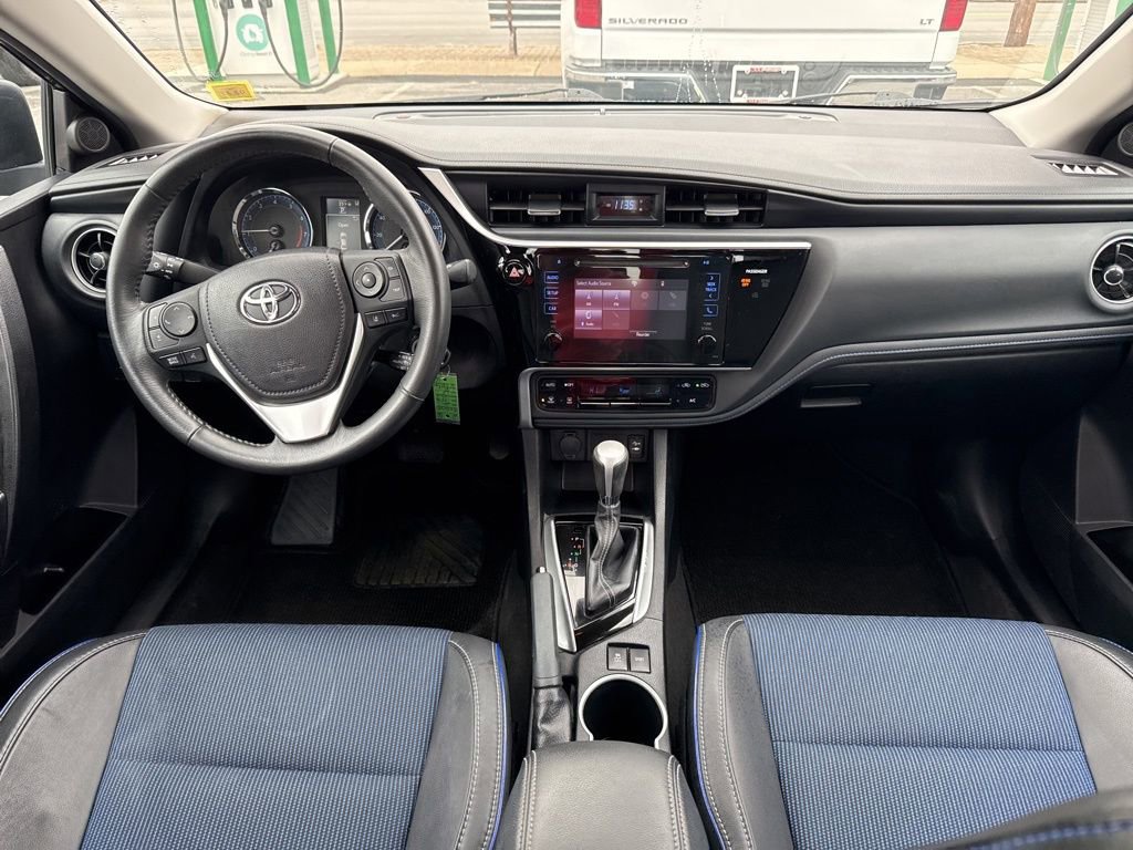 Used 2017 Toyota Corolla SE w/ Carpet Mat Package (TMS) image 12