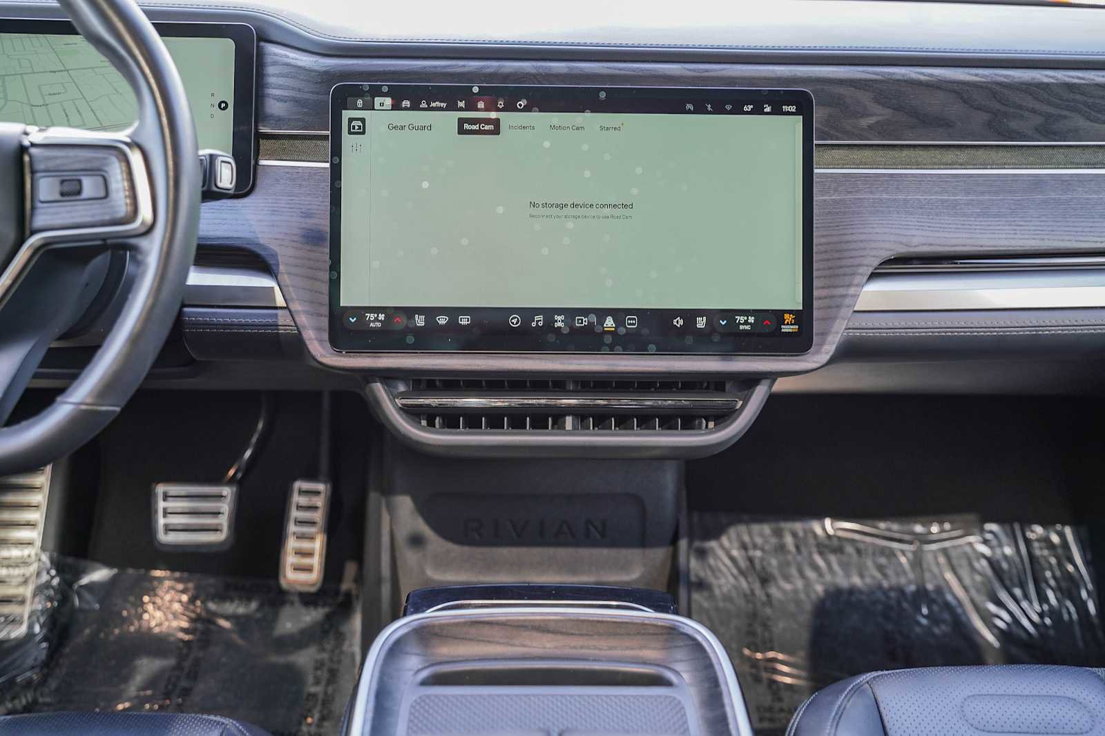 Used 2023 Rivian R1T Adventure image 13