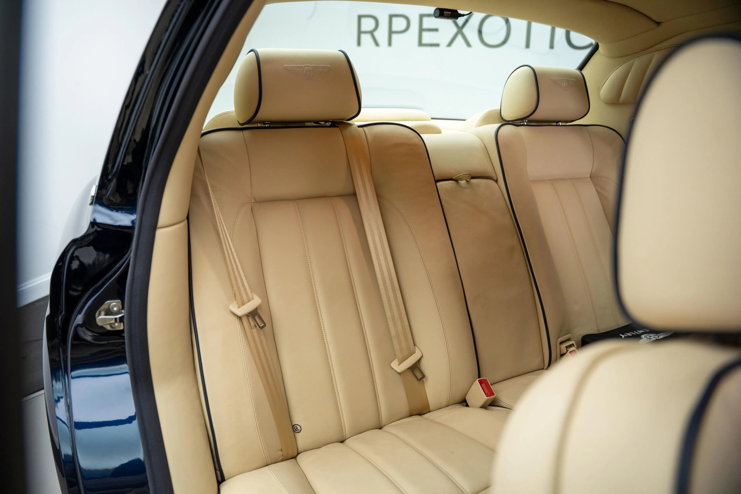 Used 2009 Bentley Arnage R image 24