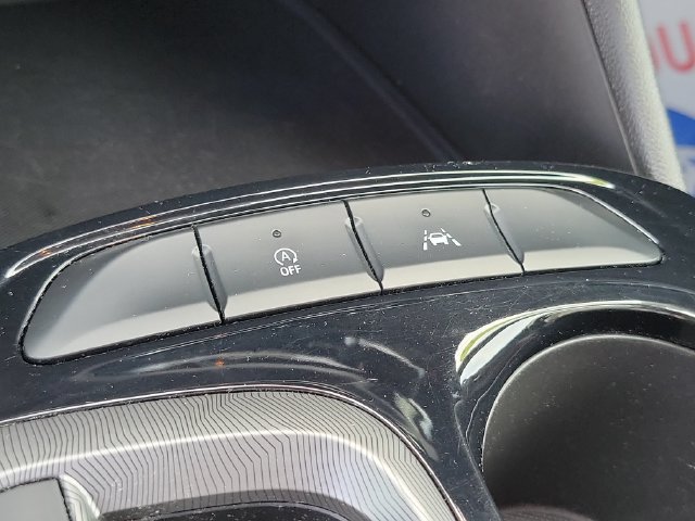 Certified 2024 Buick Envista Sport Touring FWD image 23