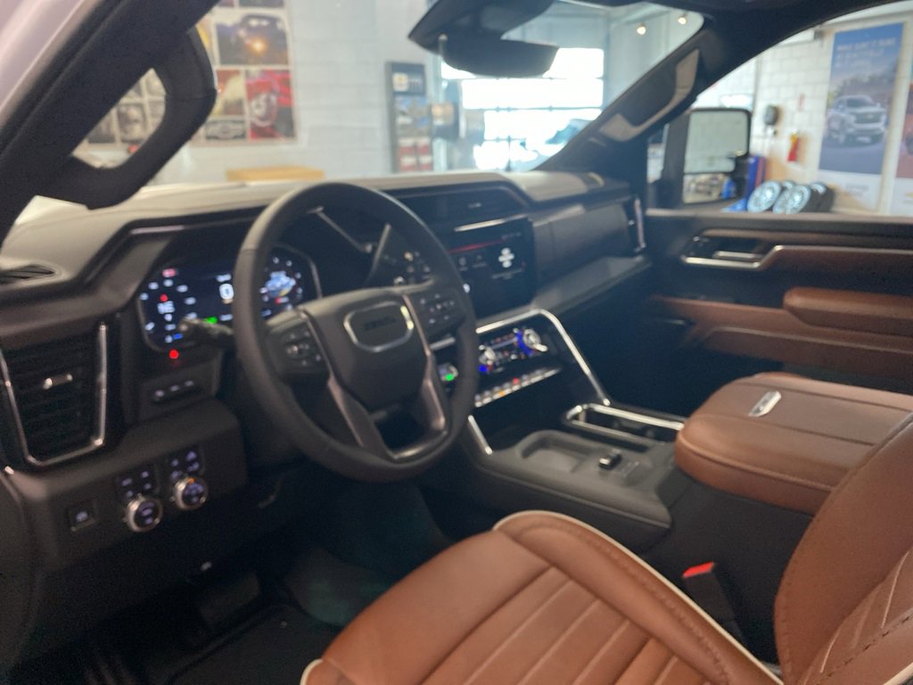 New 2025 GMC Sierra 3500 Denali Ultimate image 12