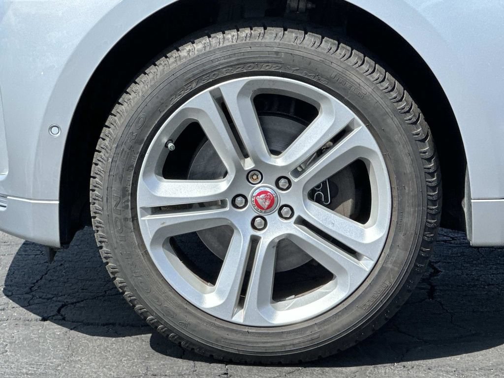 Used 2018 Jaguar F-PACE R-Sport AWD/4WD image 9