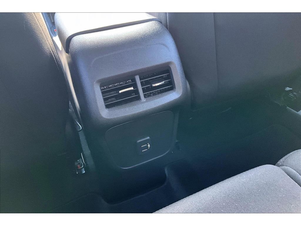 Used 2023 Chevrolet Equinox LT image 35