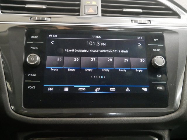 Used 2021 Volkswagen Tiguan SEL AWD/4WD image 18