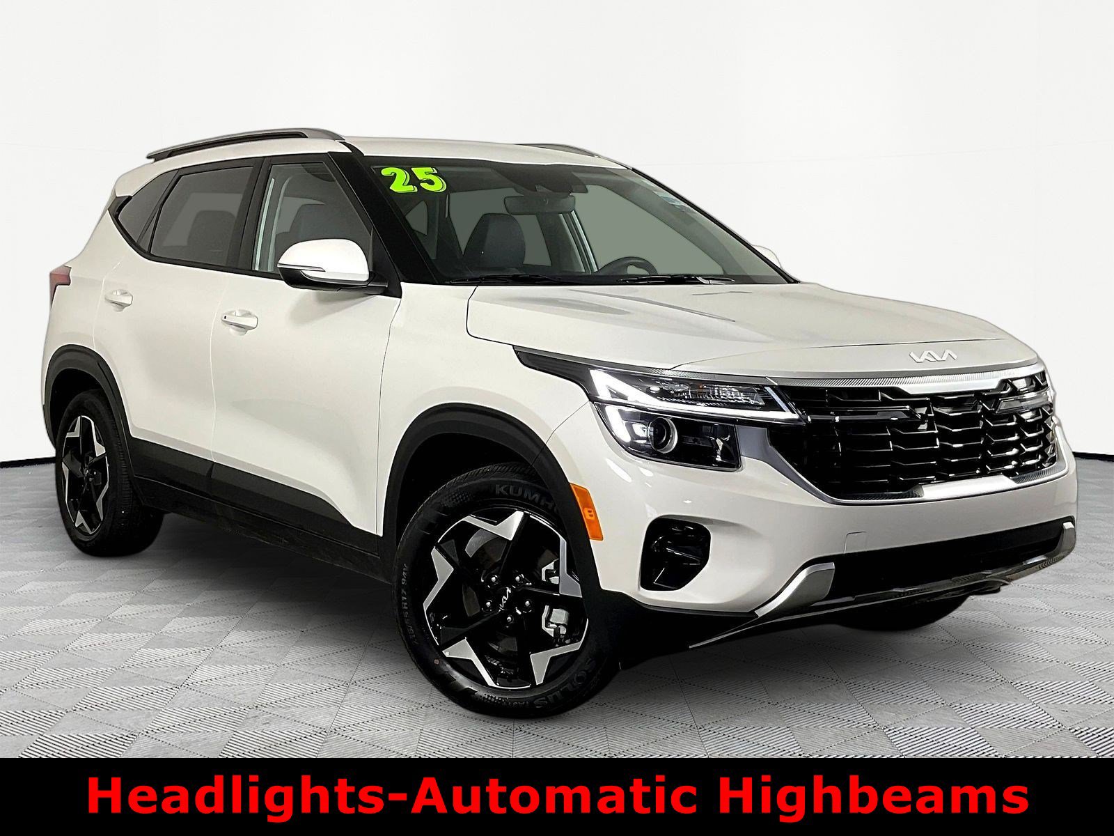 Used 2025 Kia Seltos S AWD/4WD image 3